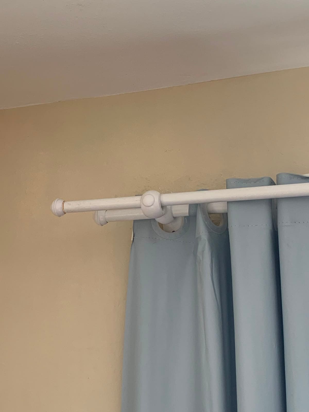 Fixação de cortina e Instalação de varal